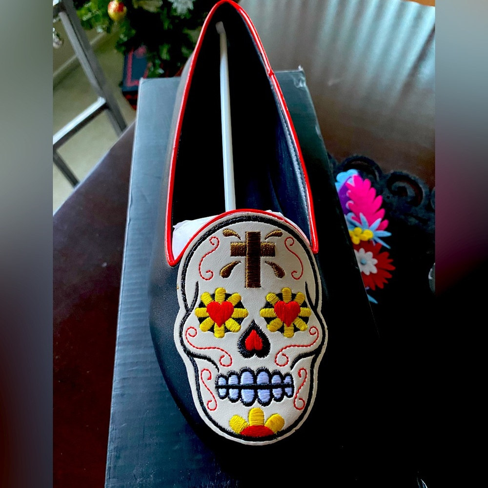 Lydia Muerta Sugar Skull Flats